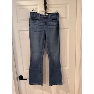 Levi Signature Women's modern boot cut jeans Size 8 M 29x32 (‎ 30x30.5 Actual)